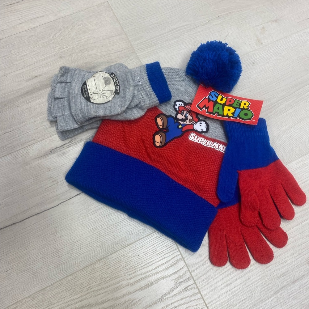 Nintendo Super Mario Red and Blue Kids Winter Set